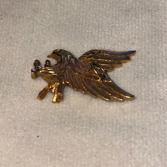Jewelry - Vintage Solid 10k Yellow Gold Eagle Charm